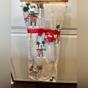 Christmas Disney Mickey Mouse Plush Throw Blanket